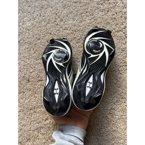 NEW Under Armour Women’s Glyde IV ST Softball Shoes Metal Cleats Black Size 5.5 - Picture 4 of 5